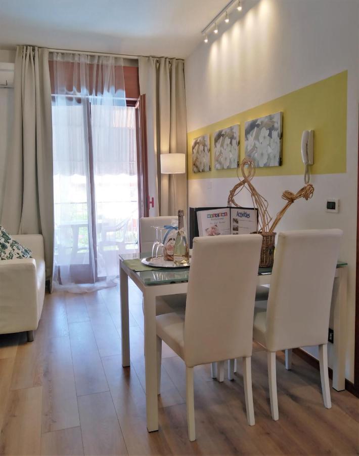 B&C Apartments Lido di Jesolo Bagian luar foto