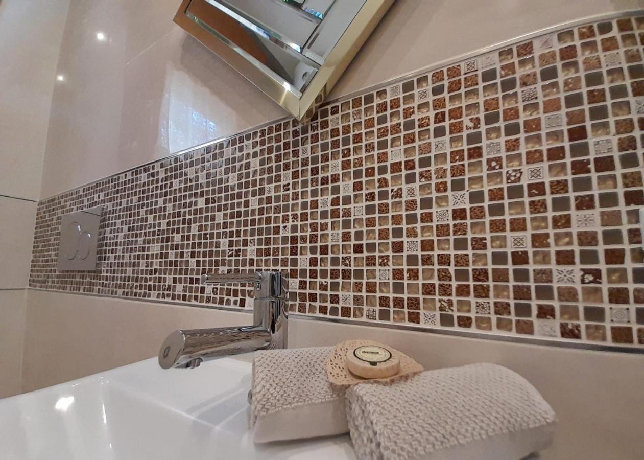 B&C Apartments Lido di Jesolo Bagian luar foto